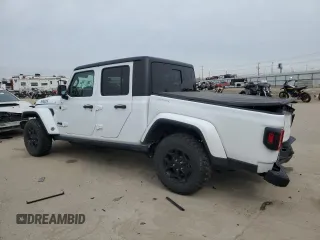 2022 Jeep Gladiator Willys Sport z VIN 1C6HJTAG8NL174800, wystawiony jako Copart lot #46786905 z przebiegiem 28 527 mil mil oraz Szkoda całkowita • Salvage title. Historia ofert i sprzedaży dostępna na DreamBid. Obrazek 2.