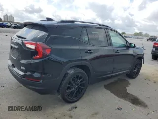 2023 GMC Terrain SLT z VIN 3GKALPEG1PL218329, wystawiony jako Copart lot #57949405 z przebiegiem 25 299 mil mil oraz Szkoda całkowita • Salvage title. Historia ofert i sprzedaży dostępna na DreamBid. Obrazek 3.