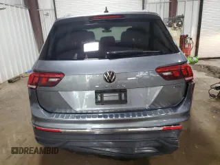 2024 Volkswagen Tiguan Wolfsburg Edition z VIN 3VVAB7AX0RM218695, wystawiony jako Copart lot #60689715 z przebiegiem 4 030 mil mil oraz Szkoda całkowita • Salvage title. Historia ofert i sprzedaży dostępna na DreamBid. Obrazek 6.