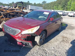 2016 Hyundai Sonata SE with VIN 5NPE24AF3GH419614, listed as a IAAI auction lot 38631601 with 109,157 mi miles and . Bid and sale history available at carsss.com. Image 2.
