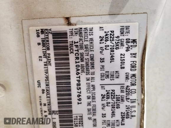 1996 Ford Ranger XL z VIN 1FTCR10A6TPB57691, wystawiony jako Copart lot #57167995 z przebiegiem 275 257 mil mil oraz Szkoda całkowita • Salvage title. Historia ofert i sprzedaży dostępna na DreamBid. Obrazek 12.
