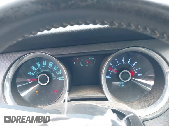 2013 Ford Mustang V6 с VIN 1ZVBP8AM7D5262785, выставлен на аукционе IAAI как лот 42198749 с пробегом 95 513 миль миль и . История ставок и продаж доступна на DreamBid. Изображение 7.