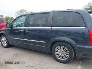 2014 Chrysler Town & Country Limited with VIN 2C4RC1GG3ER188114, listed as a IAAI auction lot 42082618 with 193,562 mi miles and . Bid and sale history available at DreamBid. Image 14.