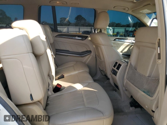 2013 Mercedes-Benz GL 450 z VIN 4JGDF7CE7DA181111, wystawiony jako Copart lot #44963555 z przebiegiem 114 517 mil mil oraz Czysty tytuł • Clean title. Historia ofert i sprzedaży dostępna na DreamBid. Obrazek 11.