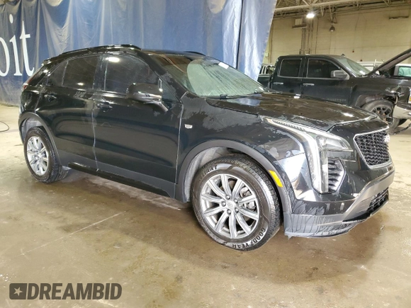 2019 Cadillac XT4 AWD Sport z VIN 1GYFZFR43KF117848, wystawiony jako Copart lot #50092115 z przebiegiem 108 500 mil mil oraz Czysty tytuł • Clean title. Historia ofert i sprzedaży dostępna na DreamBid. Obrazek 4.