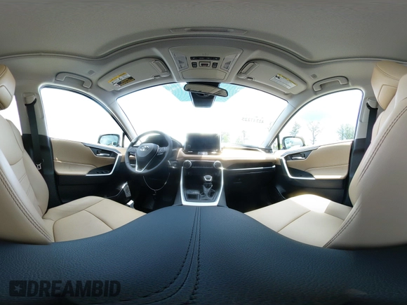 2025 Toyota RAV4 XLE Premium z VIN 2T3A1RFV7SW514631, wystawiony jako IAAI lot #42247225 z przebiegiem 4 815 mil mil oraz . Historia ofert i sprzedaży dostępna na DreamBid. Obrazek 18.