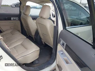 2008 Lincoln MKX with VIN 2LMDU88C88BJ15930, listed as a IAAI auction lot 41949307 with 146,255 mi miles. Bid and sale history available at carsss.com. Image 8.
