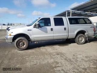 2002 Ford Super Duty F-250 XL with VIN 1FTNW21L52EA58748, listed as a Copart auction lot 39513234 with 142,808 mi miles and Clean Title. Bid and sale history available at carsss.com. Image 1.