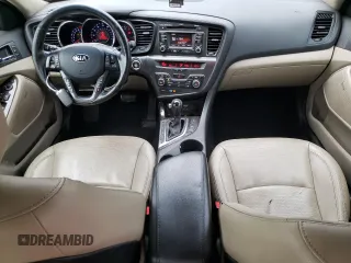 2013 Kia Optima EX z VIN 5XXGN4A75DG168207, wystawiony jako Copart lot #59992435 z przebiegiem 147 298 mil mil oraz Czysty tytuł • Clean title. Historia ofert i sprzedaży dostępna na DreamBid. Obrazek 8.