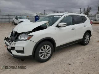 2017 Nissan Rogue SV z VIN JN8AT2MV1HW019795, wystawiony jako Copart lot #49827155 z przebiegiem 101 321 mil mil oraz Szkoda całkowita • Salvage title. Historia ofert i sprzedaży dostępna na DreamBid. Obrazek 1.