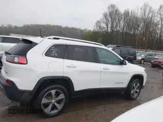 2019 Jeep Cherokee Limited with VIN 1C4PJMDN9KD173231, listed as a IAAI auction lot 41834562 with 133,777 mi miles. Bid and sale history available at carsss.com. Image 13.