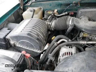 1998 Chevrolet Silverado 2500 с VIN 1GCGC29R7WE120604, выставлен на аукционе Copart как лот 85452624 с пробегом 212 594 миль миль и Списание • Salvage title. История ставок и продаж доступна на DreamBid. Изображение 15.