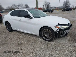 2019 Alfa Romeo Giulia with VIN ZARFANAN5K7600723, listed as a IAAI auction lot 41517425 with 51,759 mi miles. Bid and sale history available at carsss.com. Image 1.