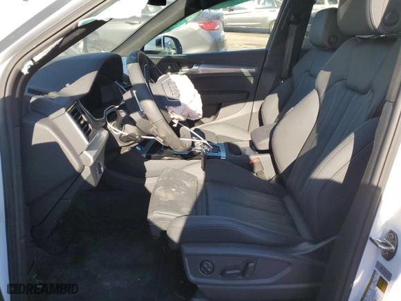 2025 Audi Q5 S line Premium with VIN WA1GAAFY5S2023208, listed as a Copart auction lot 42911975 with 0 mi miles and Salvage Title. Bid and sale history available at carsss.com. Image 7.