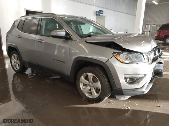 2018 Jeep Compass Latitude with VIN 3C4NJCBB9JT462130, listed as a IAAI auction lot 41386549 with 88,706 mi miles. Bid and sale history available at carsss.com. Image 1.