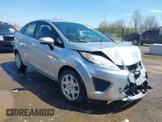 2013 Ford Fiesta SE with VIN 3FADP4BJ7DM207522, listed as a IAAI auction lot 41962314 with 191,550 mi miles. Bid and sale history available at carsss.com. Image 1.