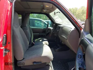2001 Ford Ranger XL Fleet with VIN 1FTZR15E31TA49376, listed as a IAAI auction lot 42251058 with 109,362 mi miles and . Bid and sale history available at DreamBid. Image 5.