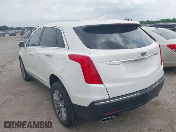 2019 Cadillac XT5 Luxury FWD z VIN 1GYKNCRSXKZ286643, wystawiony jako IAAI lot #42129213 z przebiegiem 87 091 mil mil oraz . Historia ofert i sprzedaży dostępna na DreamBid. Obrazek 3.