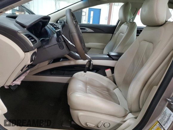 2019 Lincoln MKZ Reserve II with VIN 3LN6L5E95KR604468, listed as a Copart auction lot 61592725 with 106,895 mi miles and Salvage title. Bid and sale history available at DreamBid. Image 7.