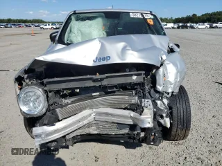 2019 Jeep Renegade Sport with VIN ZACNJAAB2KPK16435, listed as a Copart auction lot 58213515 with 218,292 mi miles and Salvage title. Bid and sale history available at DreamBid. Image 5.