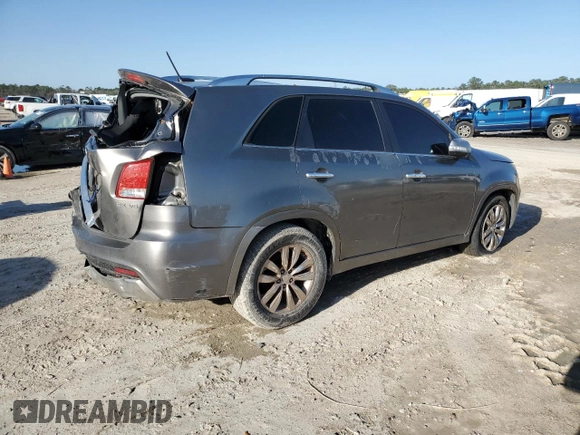 2012 Kia Sorento SX with VIN 5XYKW4A26CG207151, listed as a Copart auction lot 47638365 with 242,286 mi miles and Salvage Title. Bid and sale history available at carsss.com. Image 3.