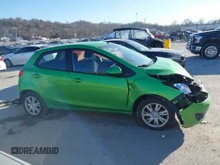 2013 Mazda Mazda2 Sport with VIN JM1DE1KY2D0165212, listed as a IAAI auction lot 41395935 with 87,234 mi miles. Bid and sale history available at carsss.com. Image 14.