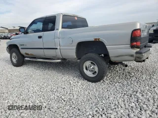 2001 Dodge 1500 z VIN 3B7HF13Z11G165621, wystawiony jako Copart lot #52585255 z przebiegiem 232 673 mil mil oraz Szkoda całkowita • Salvage title. Historia ofert i sprzedaży dostępna na DreamBid. Obrazek 2.