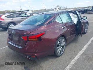 2023 Nissan Altima SL z VIN 1N4BL4EV6PN406475, wystawiony jako IAAI lot #42022515 z przebiegiem 23 641 mil mil oraz . Historia ofert i sprzedaży dostępna na DreamBid. Obrazek 4.