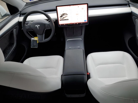 2023 Tesla Model Y Long Range with VIN 7SAYGDEE1PA160314, listed as a Copart auction lot 45048845 with 29,370 mi miles and Salvage Title. Bid and sale history available at DreamBid. Image 8.