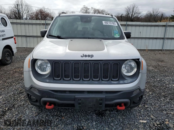 2018 Jeep Renegade Trailhawk with VIN ZACCJBCB6JPH07876, listed as a Copart auction lot 49215785 with 124,465 mi miles and Salvage Title. Bid and sale history available at carsss.com. Image 5.