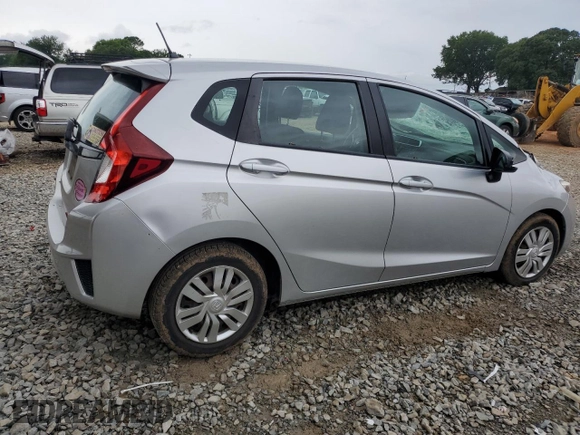 2015 Honda Fit LX z VIN 3HGGK5H58FM768130, wystawiony jako Copart lot #58184435 z przebiegiem 67 968 mil mil oraz Szkoda całkowita • Salvage title. Historia ofert i sprzedaży dostępna na DreamBid. Obrazek 3.