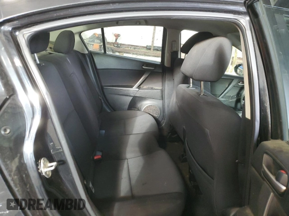 2011 Mazda 3 i Touring z VIN JM1BL1VF4B1424815, wystawiony jako Copart lot #43519975 z przebiegiem 225 947 mil mil oraz Szkoda całkowita • Salvage title. Historia ofert i sprzedaży dostępna na DreamBid. Obrazek 10.