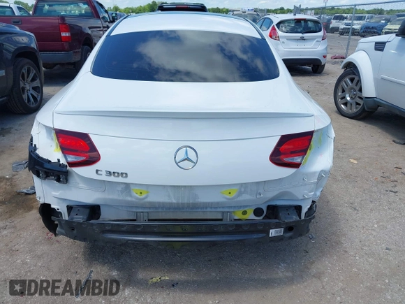 2020 Mercedes-Benz C 300 с VIN WDDWJ8DB7LF942328, выставлен на аукционе IAAI как лот 42205061 с пробегом 64 832 миль миль и . История ставок и продаж доступна на DreamBid. Изображение 16.