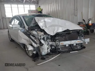 2013 Ford Fusion SE Hybrid с VIN 3FA6P0LU8DR357054, выставлен на аукционе IAAI как лот 42372168 с пробегом 143 979 миль миль и . История ставок и продаж доступна на DreamBid. Изображение 1.