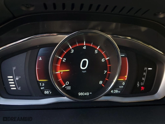 2016 Volvo V60 Cross Country T5 with VIN YV4612HK0G1006181, listed as a Copart auction lot 82689074 with 98,049 mi miles and Salvage Title. Bid and sale history available at carsss.com. Image 9.