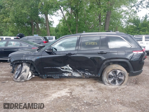 2022 Jeep Grand Cherokee with VIN 1C4RJYB69N8715243, listed as a IAAI auction lot 42319323 with 23,405 mi miles and . Bid and sale history available at DreamBid. Image 15.