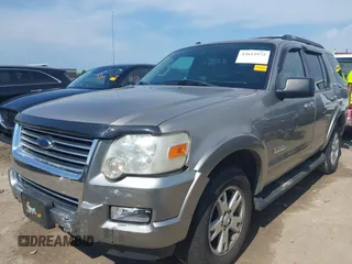 2008 Ford Explorer XLT z VIN 1FMEU73E98UA92588, wystawiony jako IAAI lot #42612972 z przebiegiem 194 059 mil mil oraz . Historia ofert i sprzedaży dostępna na DreamBid. Obrazek 17.