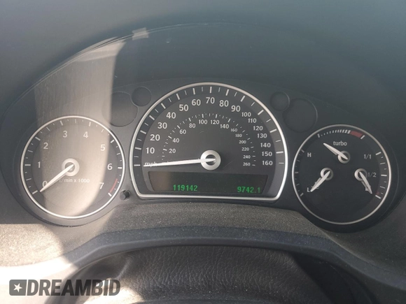 2008 Saab 9-3 z VIN YS3FB79Y686001645, wystawiony jako Copart lot #68333134 z przebiegiem 119 142 mil mil oraz Tytuł czysty. Historia ofert i sprzedaży dostępna na DreamBid. Obrazek 9.