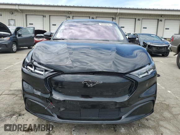 2022 Ford Mustang Mach-E Premium z VIN 3FMTK3SU4NMA03797, wystawiony jako Copart lot #55990545 z przebiegiem 38 004 mil mil oraz Szkoda całkowita • Salvage title. Historia ofert i sprzedaży dostępna na DreamBid. Obrazek 5.