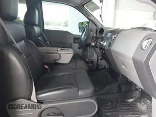 2006 Ford F-150 STX z VIN 1FTRX12W76FA79330, wystawiony jako IAAI lot #42462908 z przebiegiem 185 568 mil mil oraz . Historia ofert i sprzedaży dostępna na DreamBid. Obrazek 5.