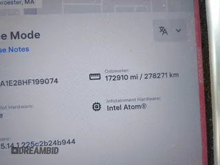 2017 Tesla Model S 100D z VIN 5YJSA1E28HF199074, wystawiony jako IAAI lot #42449671 z przebiegiem 172 910 mil mil oraz . Historia ofert i sprzedaży dostępna na DreamBid. Obrazek 7.