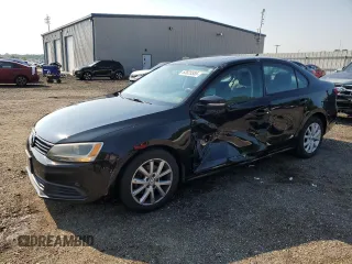 2011 Volkswagen Jetta SE with VIN 3VWDZ7AJ3BM303097, listed as a Copart auction lot 63825555 with 103,301 mi miles and Salvage title. Bid and sale history available at DreamBid. Image 1.