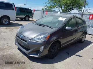 2016 Toyota Prius One z VIN JTDKDTB37G1134269, wystawiony jako IAAI lot #42040779 z przebiegiem 38 443 mil mil oraz . Historia ofert i sprzedaży dostępna na DreamBid. Obrazek 2.