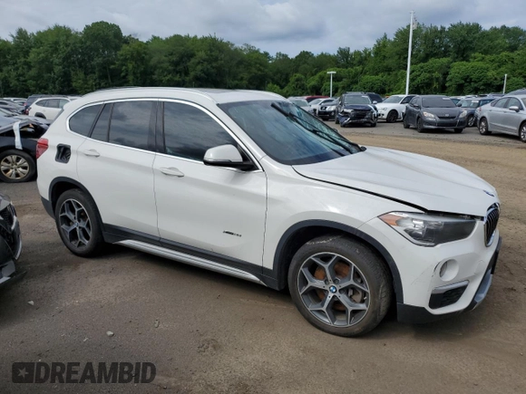 2018 BMW X1 xDrive28i z VIN WBXHT3C39J5F91943, wystawiony jako Copart lot #63497885 z przebiegiem 88 002 mil mil oraz Czysty tytuł • Clean title. Historia ofert i sprzedaży dostępna na DreamBid. Obrazek 4.