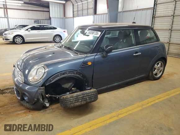 2011 MINI Hardtop with VIN WMWSU3C54BT184251, listed as a Copart auction lot 59298135 with 123,864 mi miles and Salvage title. Bid and sale history available at DreamBid. Image 1.