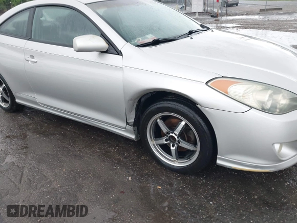 2004 Toyota Solara SE with VIN 4T1CE38P54U823549, listed as a IAAI auction lot 42260961 with 199,853 mi miles and . Bid and sale history available at DreamBid. Image 6.