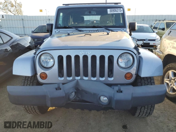 2013 Jeep Wrangler Unlimited Rubicon with VIN 1C4BJWFGXDL556365, listed as a Copart auction lot 88906315 with 113,880 mi miles and Salvage Title. Bid and sale history available at carsss.com. Image 5.