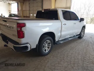 2019 Chevrolet Silverado 1500 High Country with VIN 1GCUYHEL3KZ158830, listed as a IAAI auction lot 41646878 with 105,524 mi miles. Bid and sale history available at carsss.com. Image 4.
