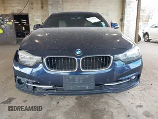 2017 BMW 3 Series 330i xDrive with VIN WBA8D9G51HNU60678, listed as a IAAI auction lot 41262500 with 87,900 mi miles. Bid and sale history available at carsss.com. Image 12.