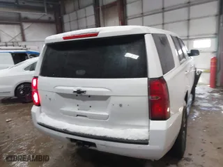 2015 Chevrolet Tahoe Commercial with VIN 1GNSK2EC8FR722684, listed as a IAAI auction lot 41553558 with 119,434 mi miles. Bid and sale history available at carsss.com. Image 16.